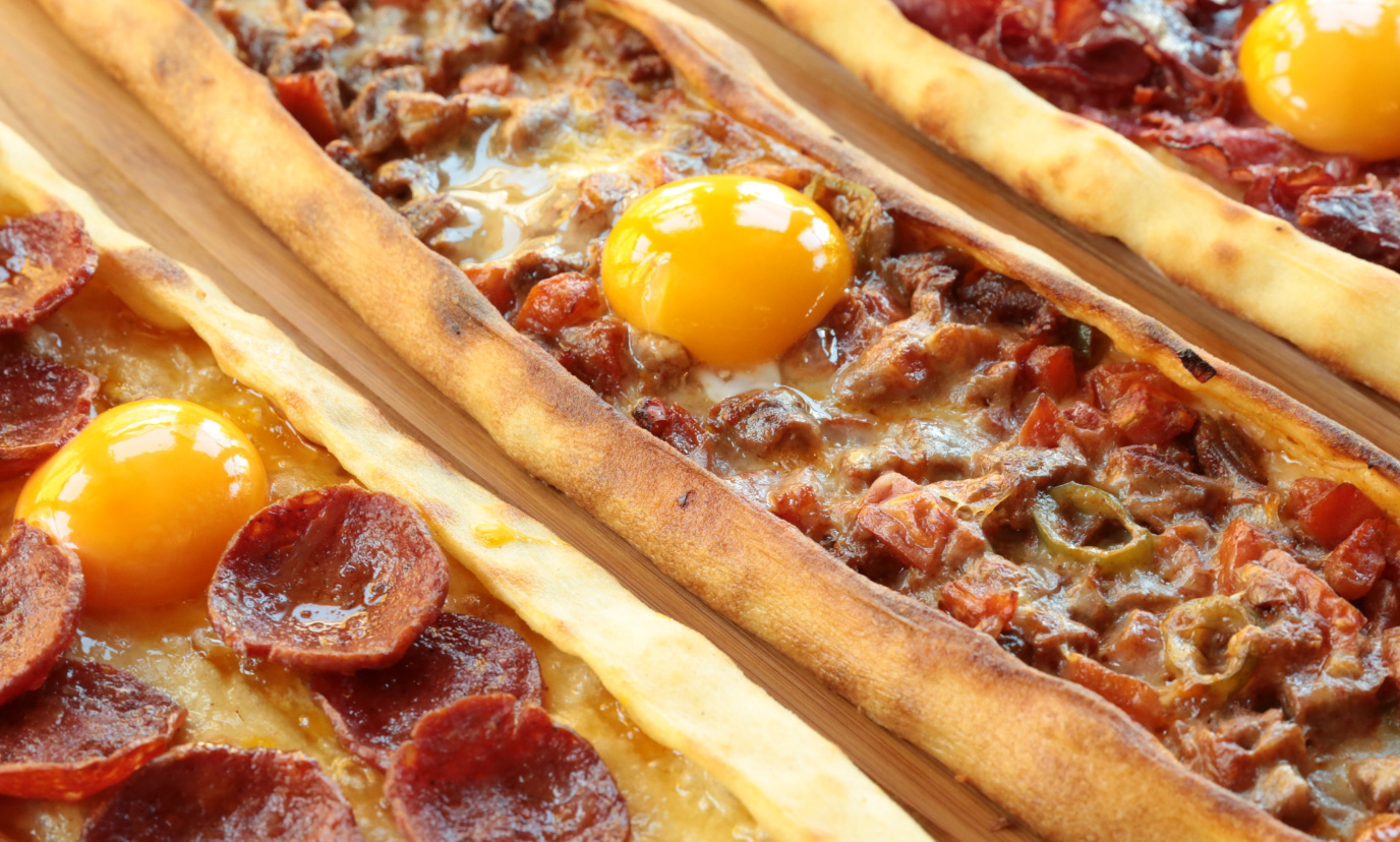 Yumurtalı Pide